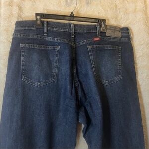 Wrangler Jeans Mens 40X32 Blue Dark Wash Relaxed Fit Denim Cowboy Western